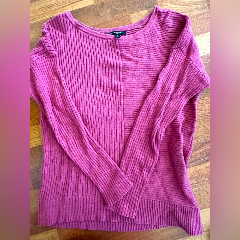 Banana republic red/pinkish sweater in medium